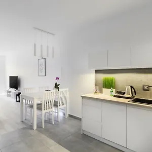 Akuratny Apartament